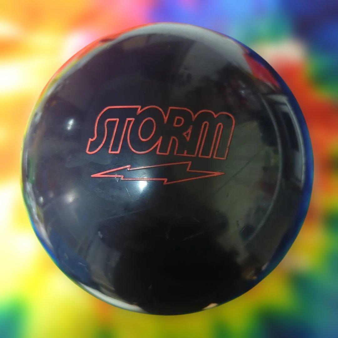 STORM IQ ツアー　ボウリングボール 15ポンド軽め