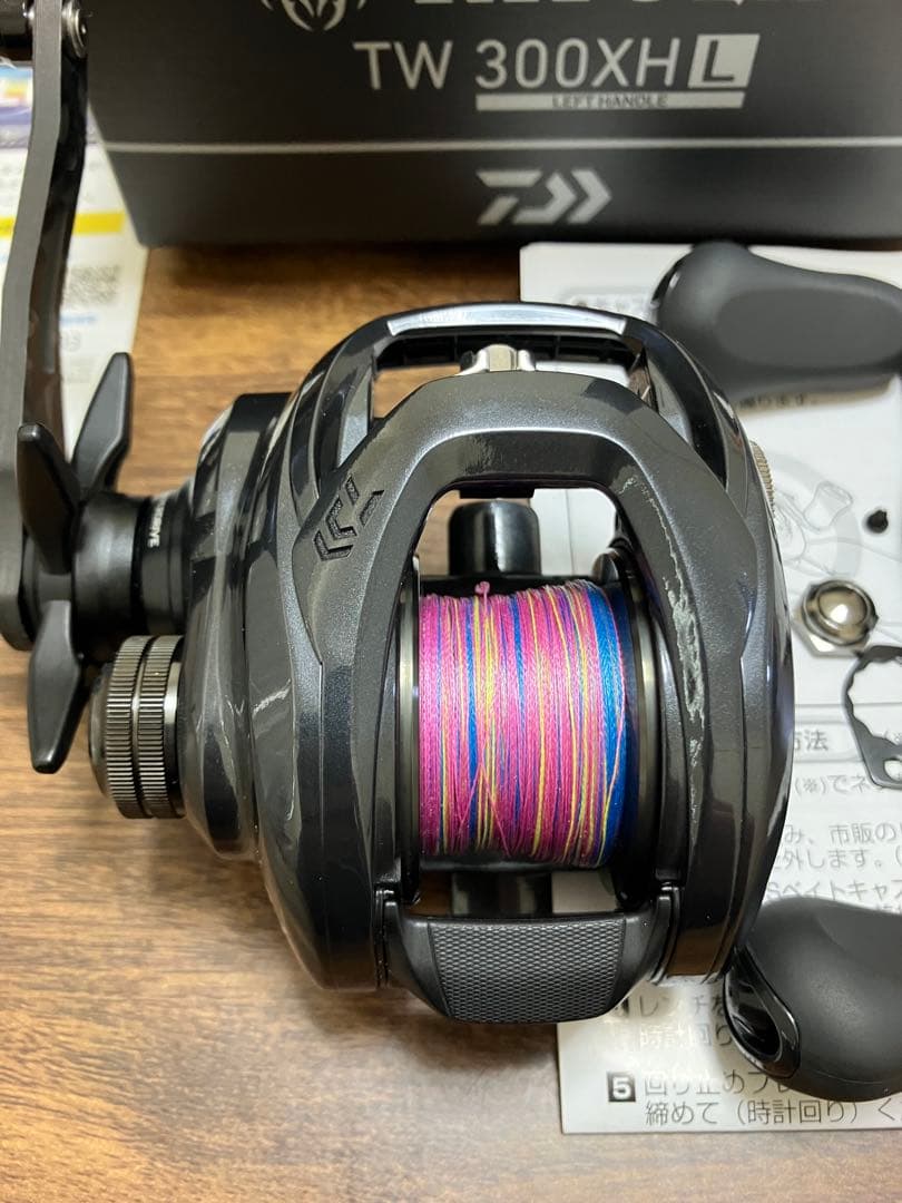 21タトゥーラ　TW 300XHL ゴメクサスハンドル、PE1.5号300m付き