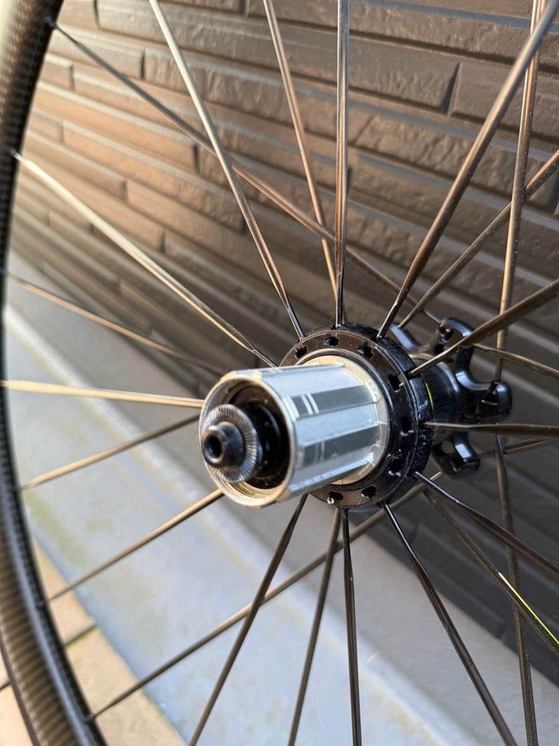 マヴィック COSMIC PRO CARBON SL UST リムブレーキ