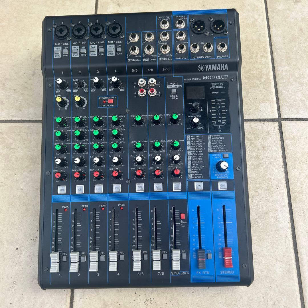 Yamaha MG10XUF アナログミキサー