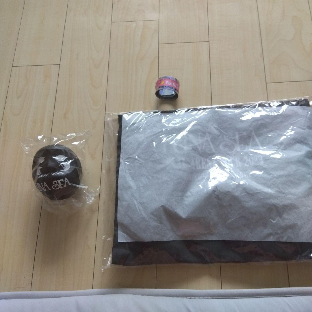 LUNASEAダルマとVip特典トラベルポーチ　銀テセット