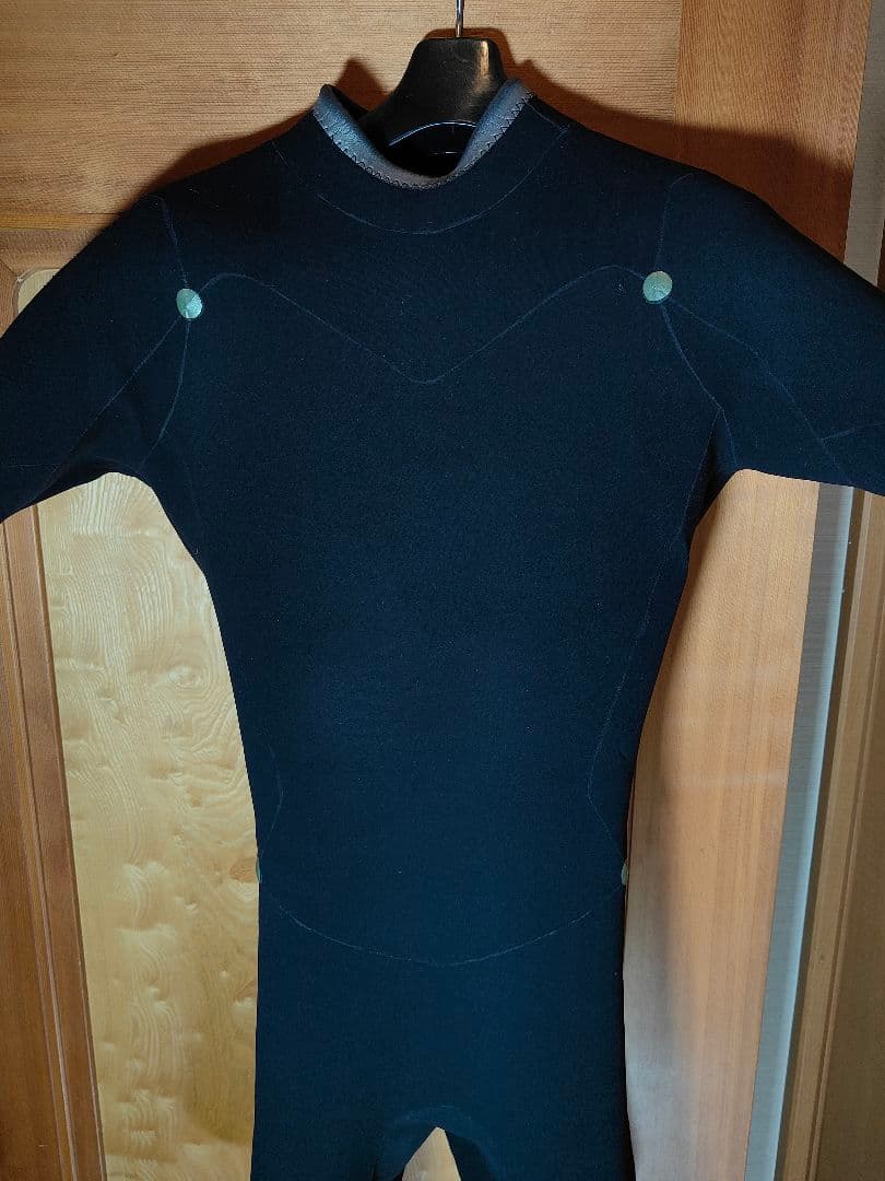 たー　　　　　　　　　　　　　　　　　　　　BILLABONG