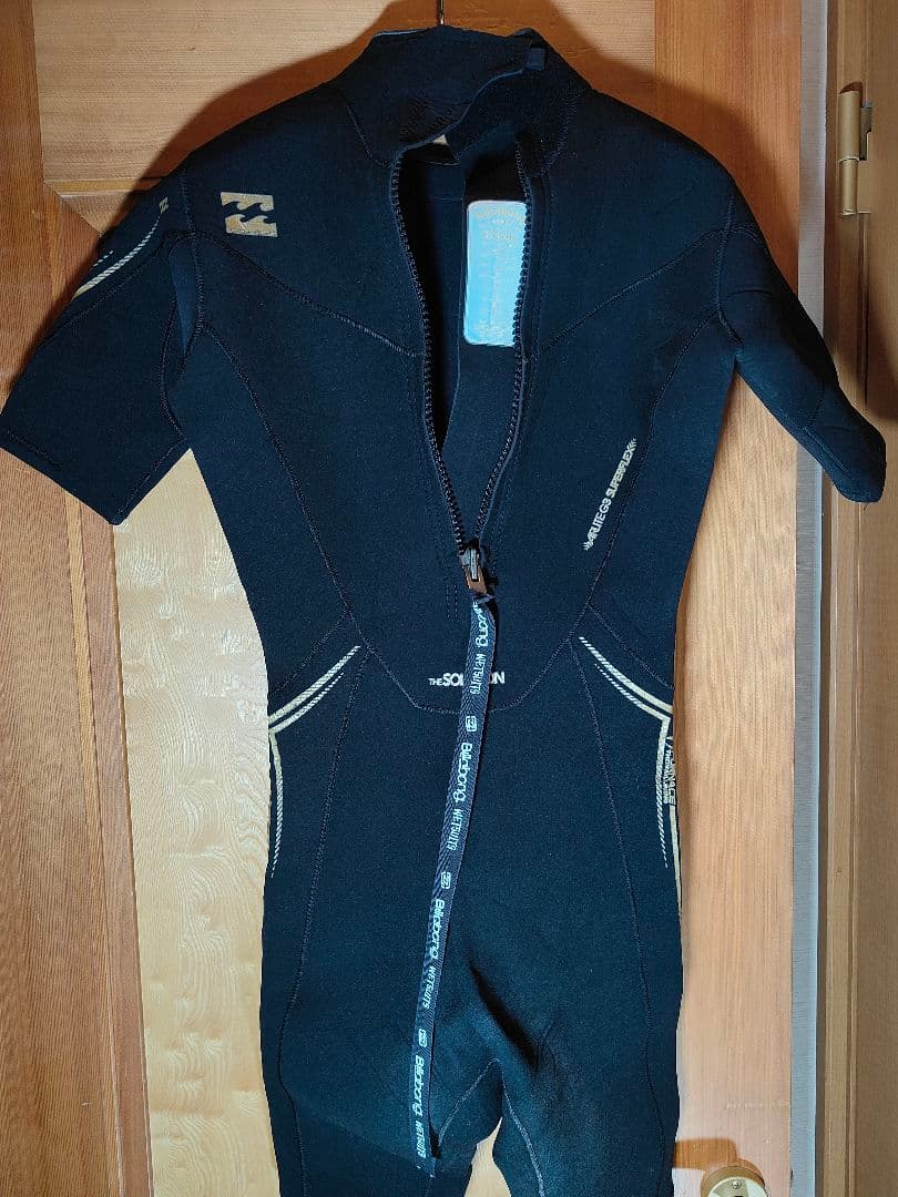 たー　　　　　　　　　　　　　　　　　　　　BILLABONG