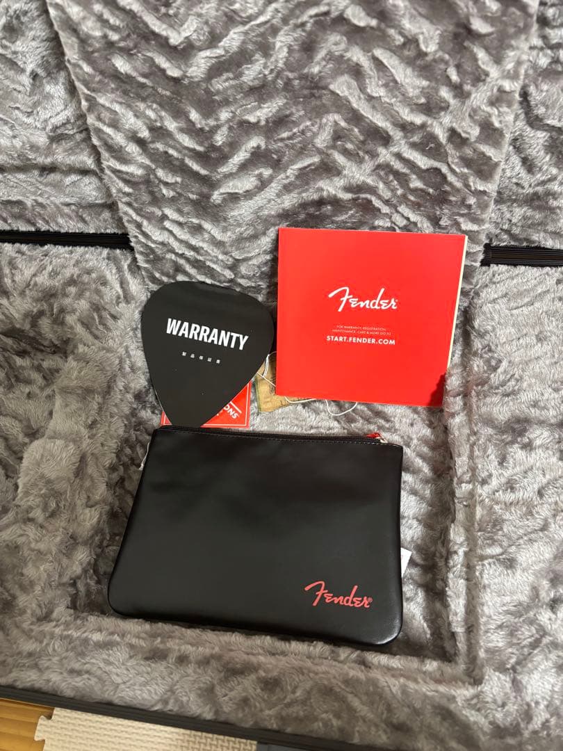 ベース FENDER American Ultra II Jazz Bass