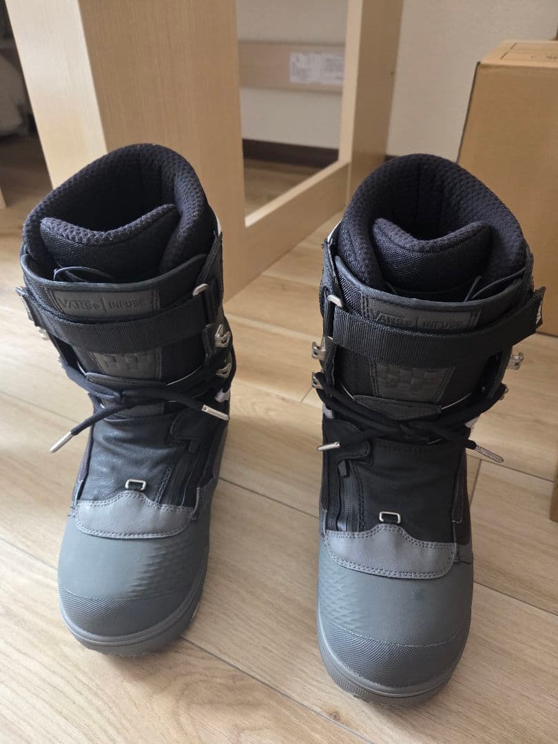 スノボブーツ　VANS　INFUSE