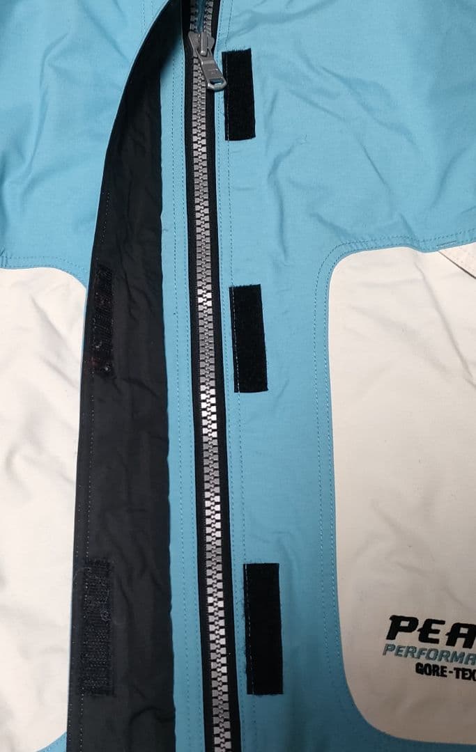 美品　peak performance　スキーウェア　レディースM