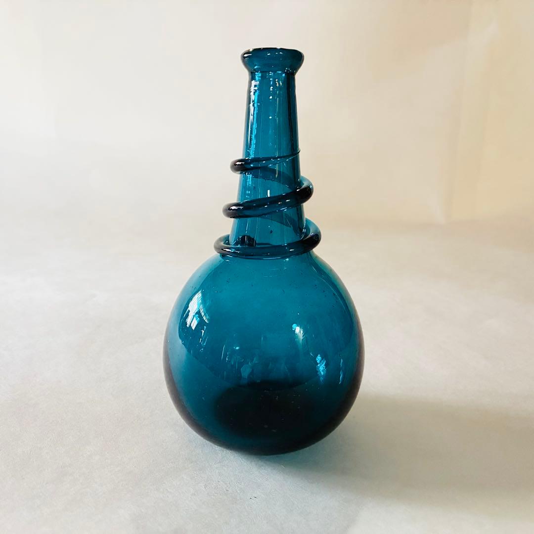 倉敷ガラス　小谷眞三　小谷真三　 線巻瓶　花瓶