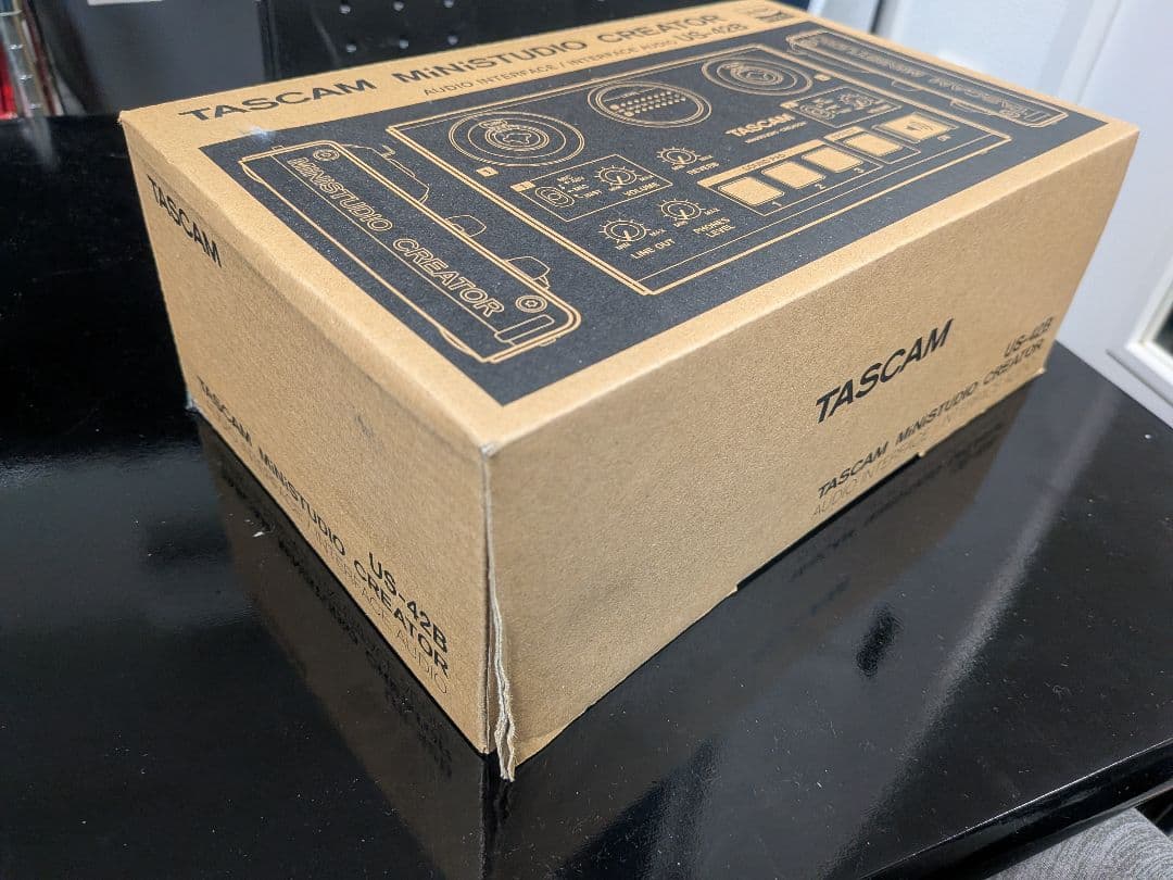 【未使用】TASCAM MiNiSTUDIO CREATOR US-42B