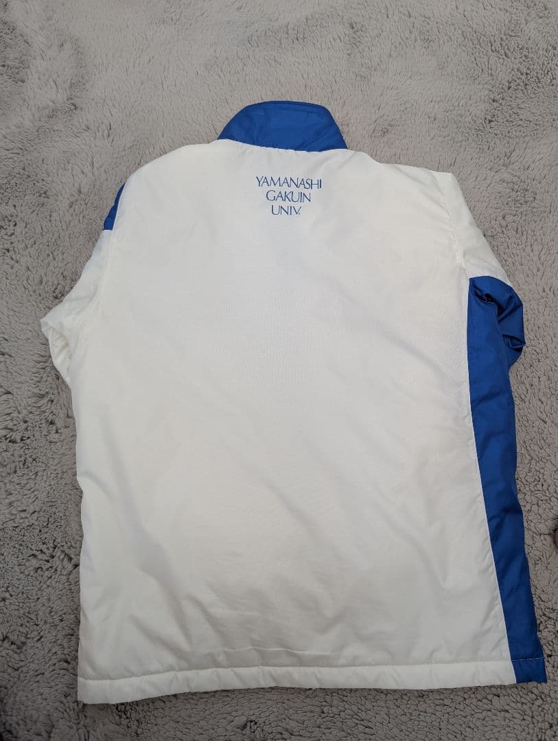 アシックス ウィンドブレーカー 山梨学院大学