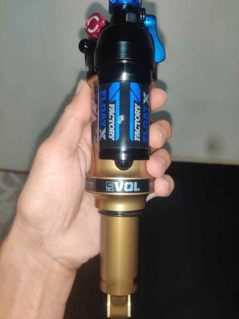 FOX FLOAT X カシマコート リアサスペンション