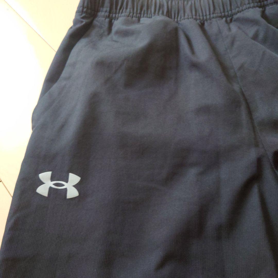 UNDER ARMOUR フード付きジャケットとパンツセット
