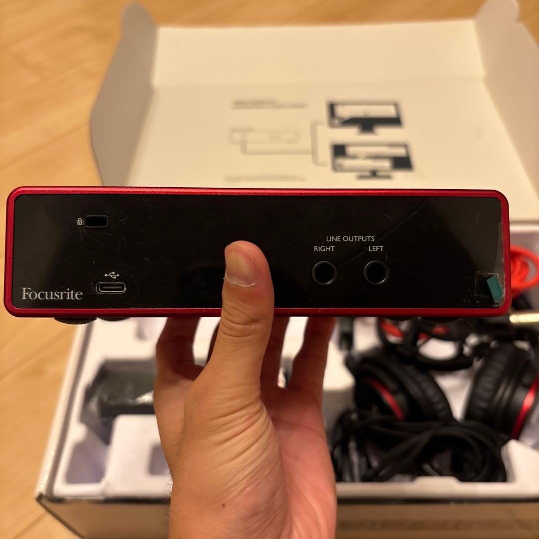 値下げしました。Focusrite Scarlett 2i2 Studio