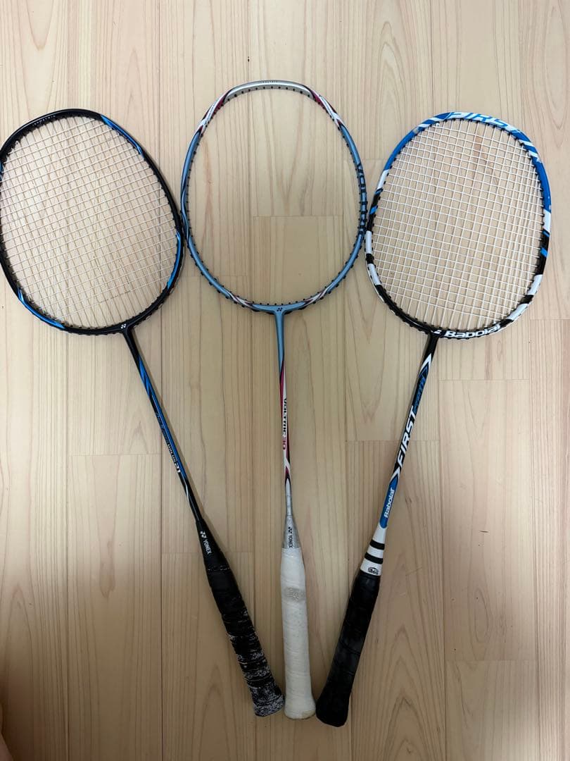 【最安値】バドミントンラケット3本セットケース付き！
