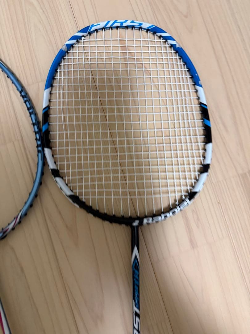 【最安値】バドミントンラケット3本セットケース付き！