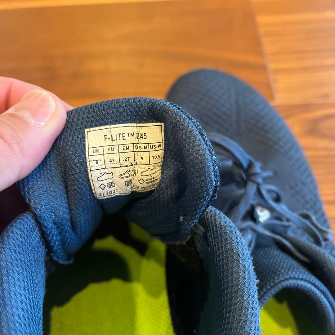 INOV-8 トレーニングシューズ ダークブルー