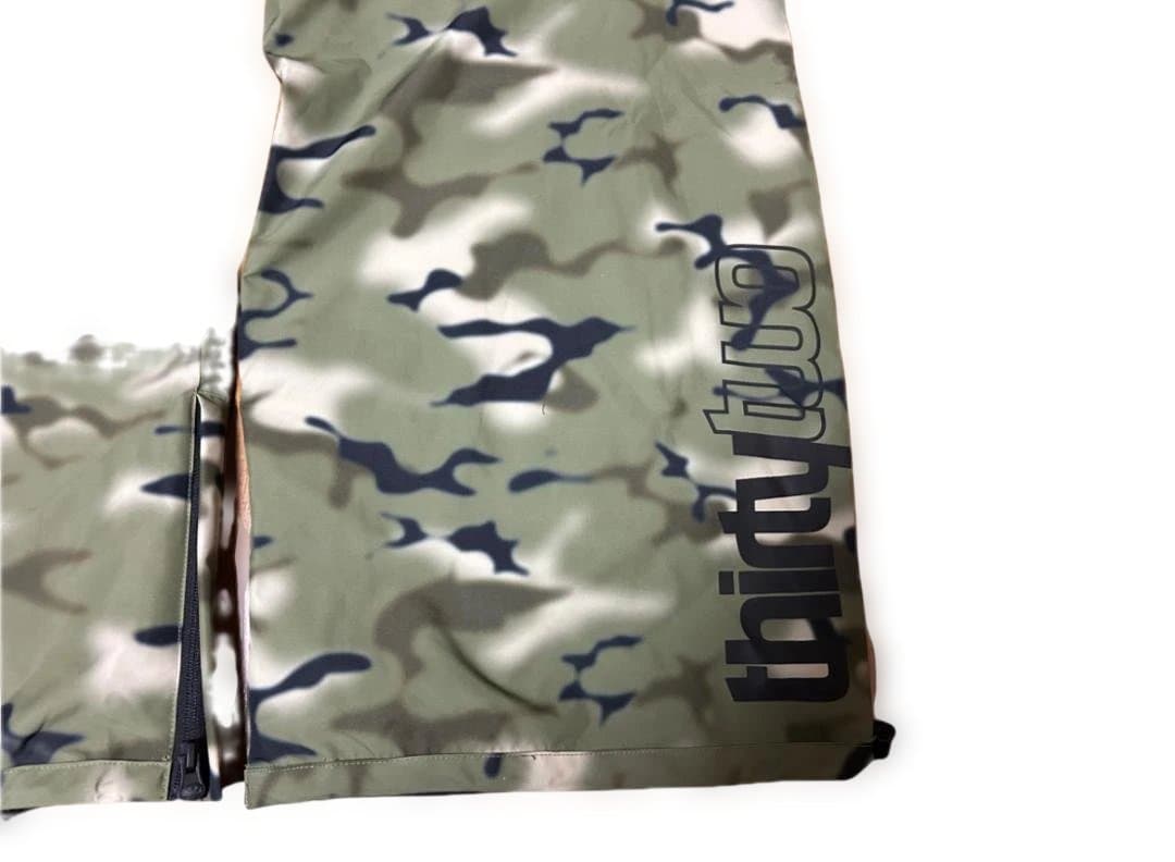 【新品】未使用thirtytwoスノーボードウェアパンツ迷彩L正規品アーミー