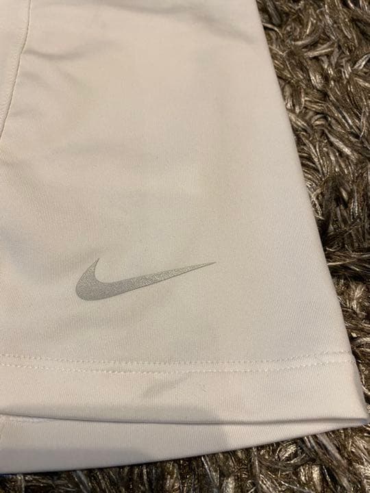 専用❗️美品　ナイキゴルフ　スカート　白