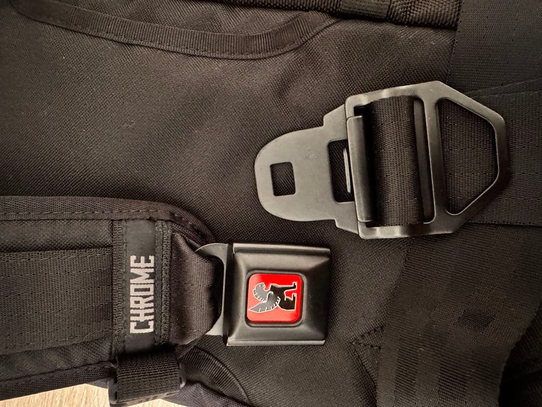 CHROME クローム KADET カデットボディバッグ メッセンジャーバッグ