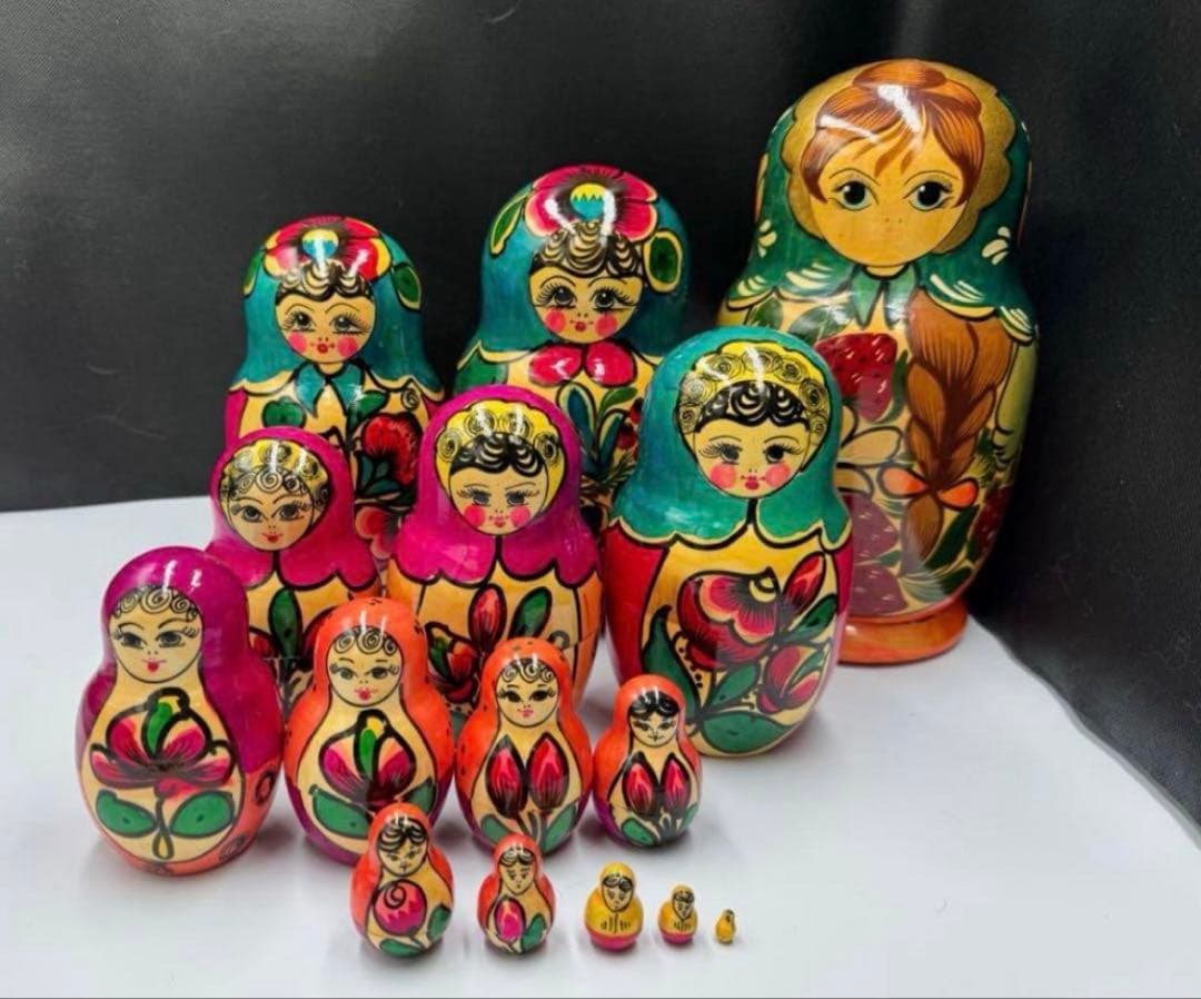 セール‼️ソビエト　アンティーク　マイダン地方　マトリョーシカ　15組　現状