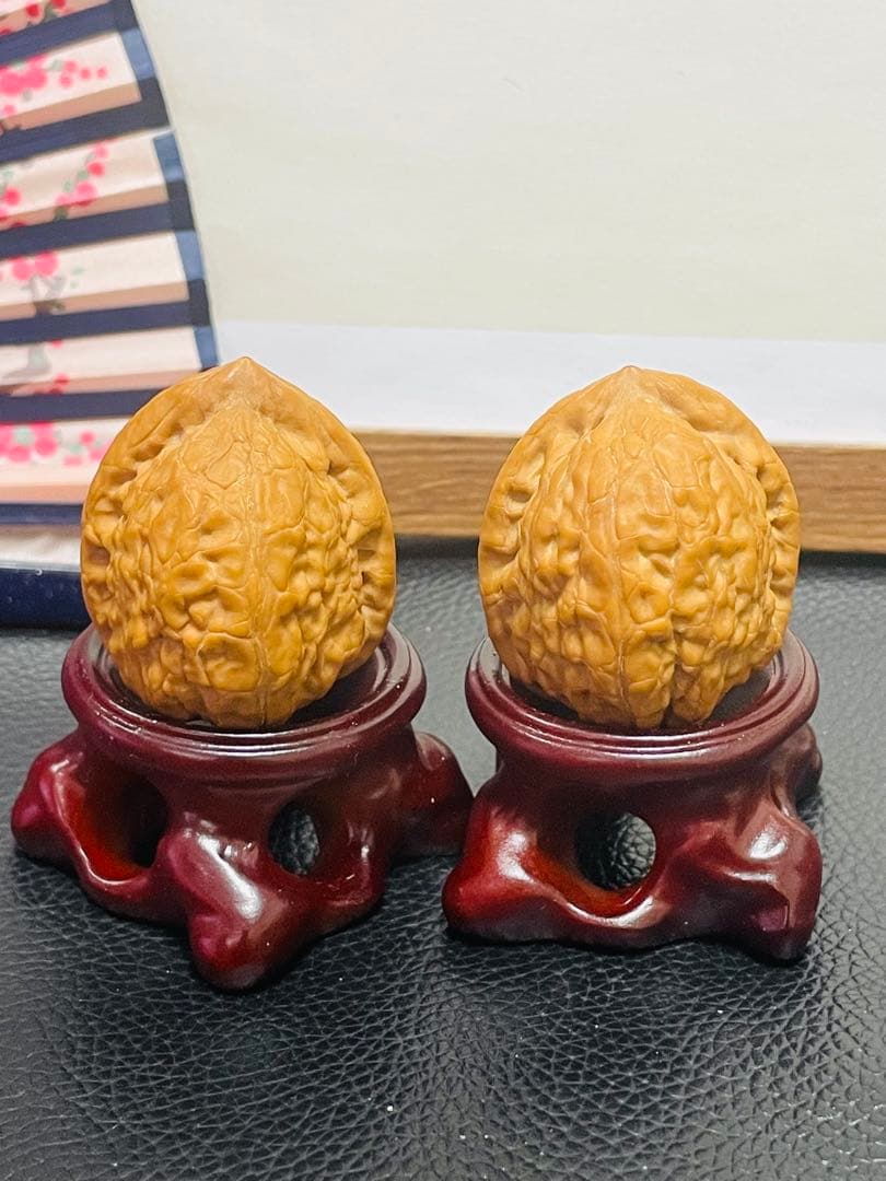 厚揚げNo.405❤️遊ぶクルミ　文玩核桃 希少変異種　舎利