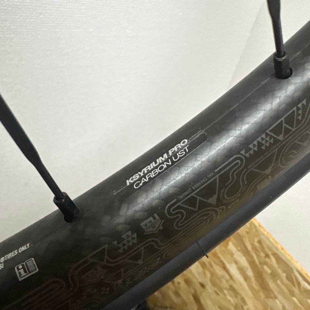 【限定品】MAVIC キシリウム プロ カーボン UST ディスク TDF