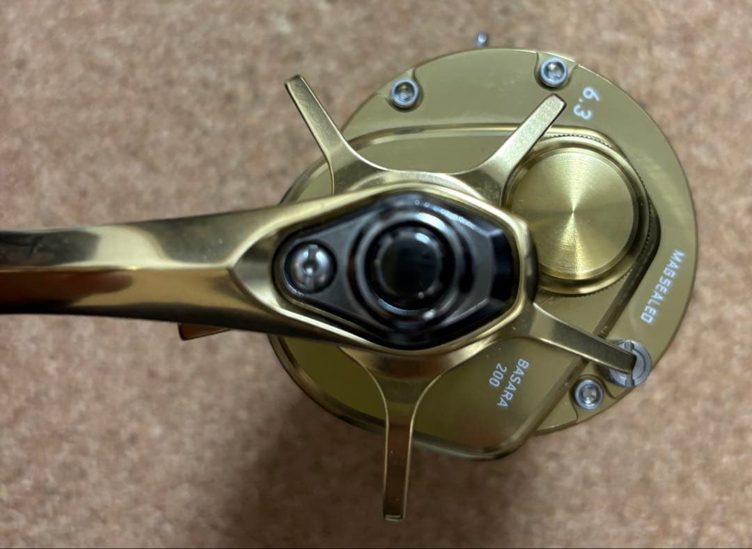 （美品）【DAIWA】21BASARA 200（右巻き）