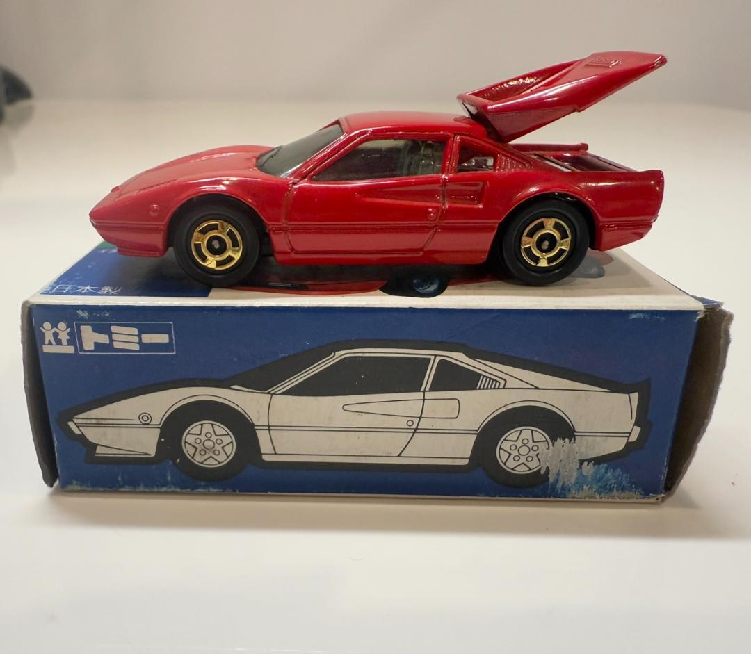 トミカ フェラーリ 308GTB F35 日本製 青箱 外国車シリーズ