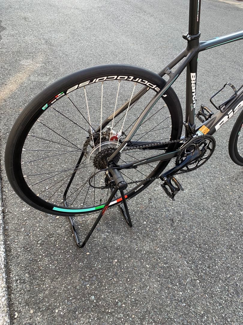自転車本体 Bianchi impulso disc 105