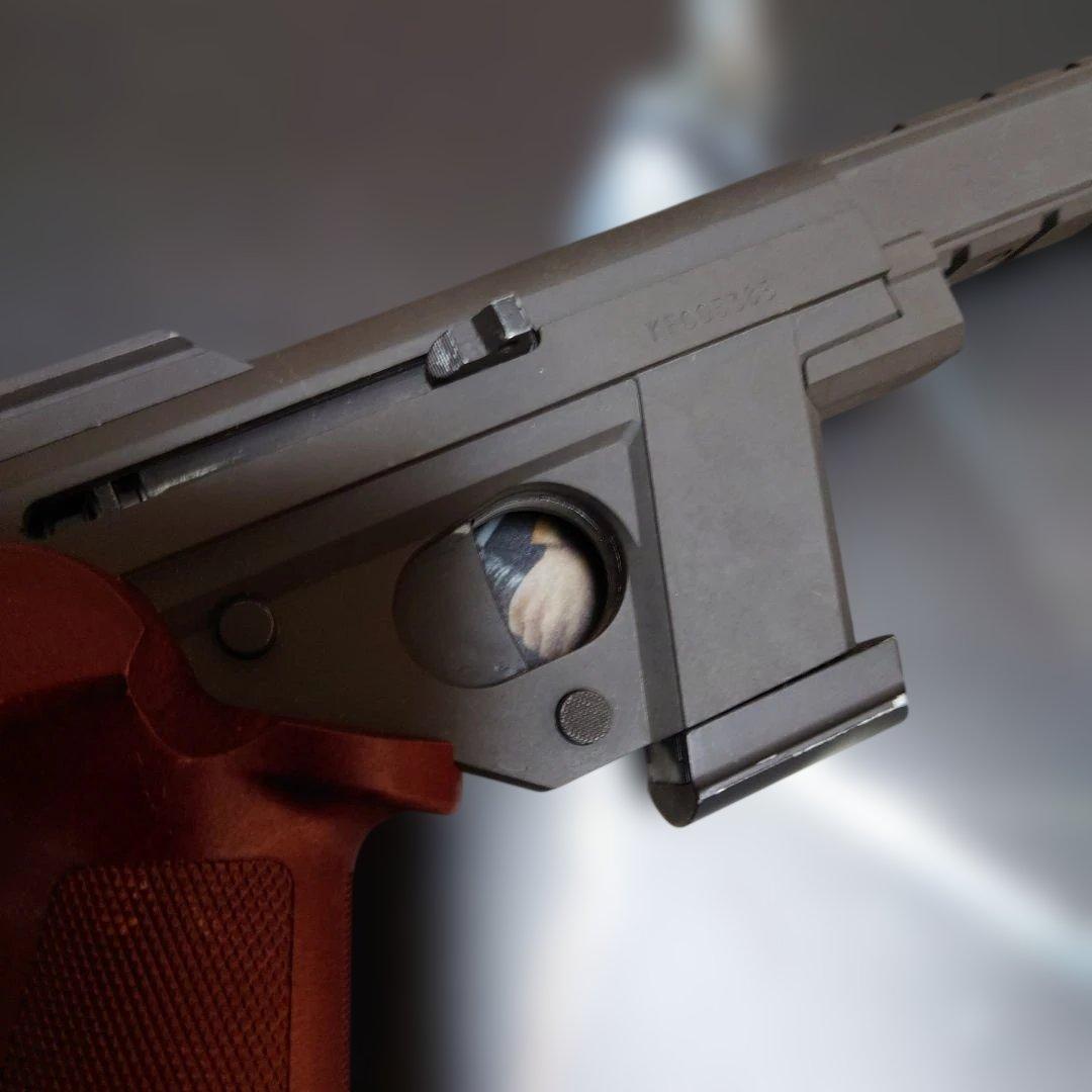 エアガン　ゴールドメダリスト　コクサイ