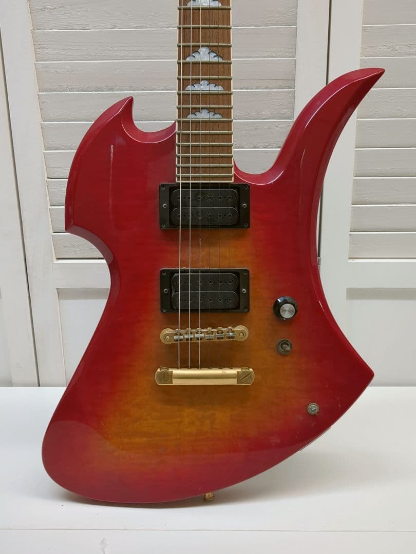 Burny エレキギター レッド弦楽器 本体のみ M2417