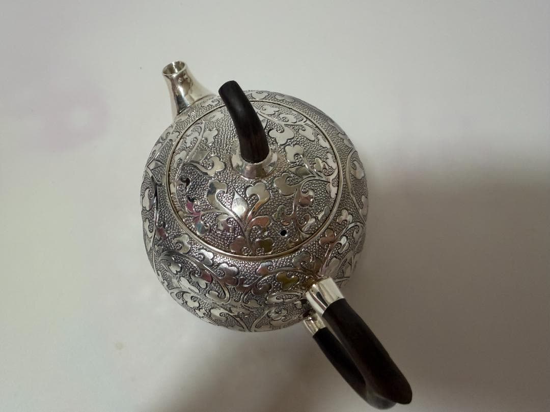 純銀製 藤文様 ひょうたん形 急須 銀瓶 煎茶道具