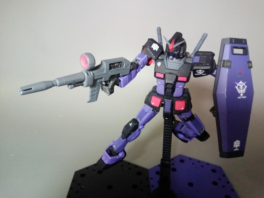 RG ガンダム ドムアーマー 黒い三連星 専用 鹵獲改修機 ガンプラ 完成品