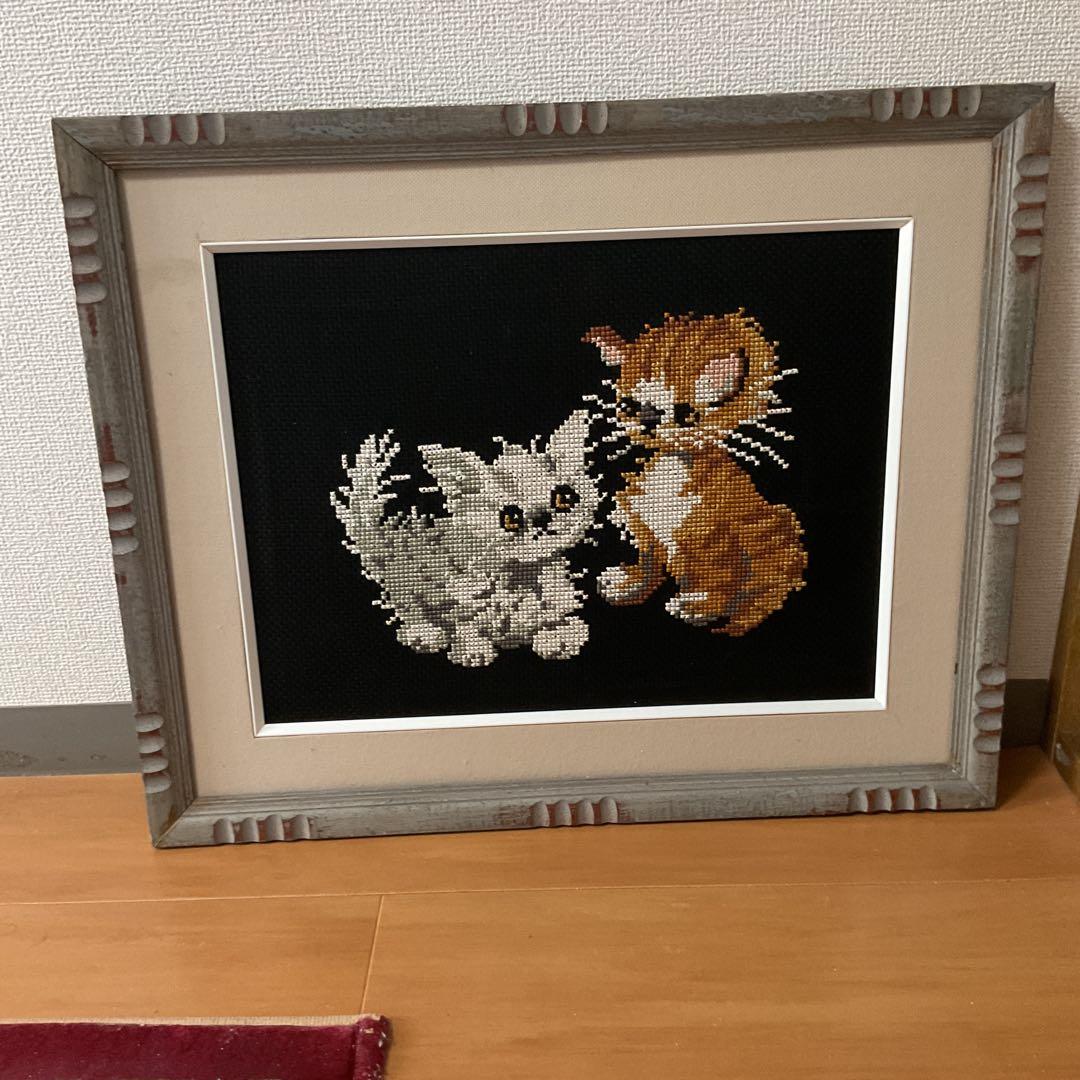 刺繍 二匹の猫 額装仕立て 前面ガラス仕様 何時掲載可能