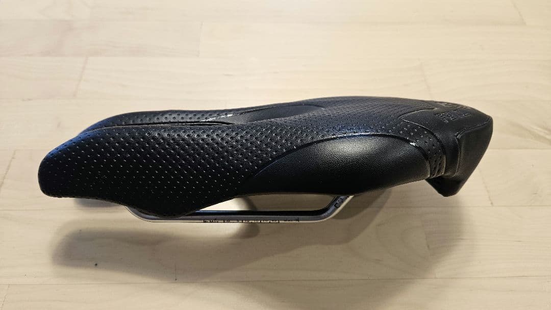 ISM サドル PS1.0 ブラック（トライアスロン/TT用）