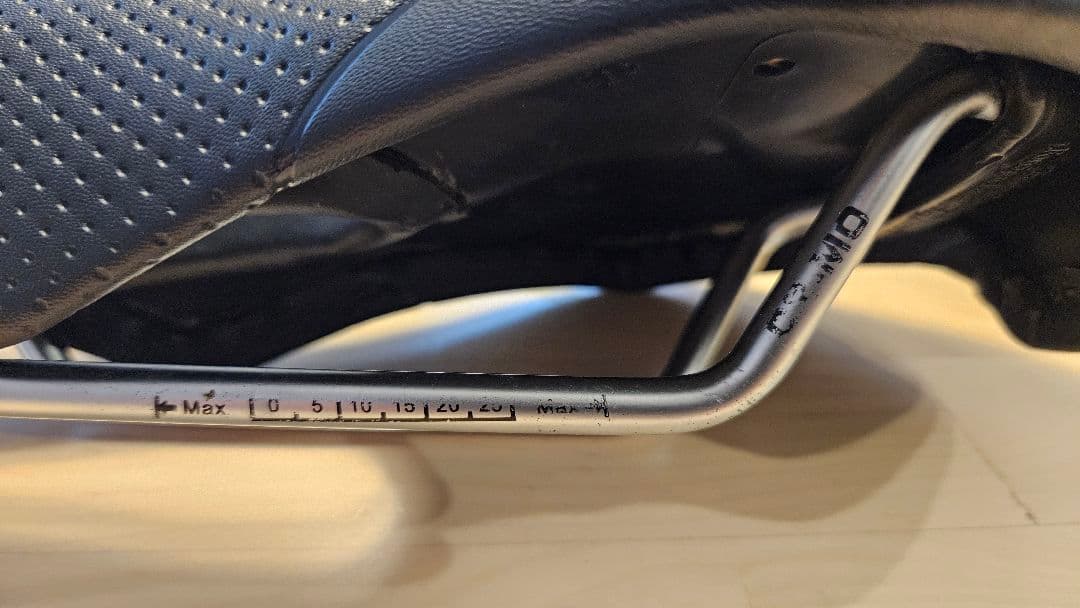 ISM サドル PS1.0 ブラック（トライアスロン/TT用）