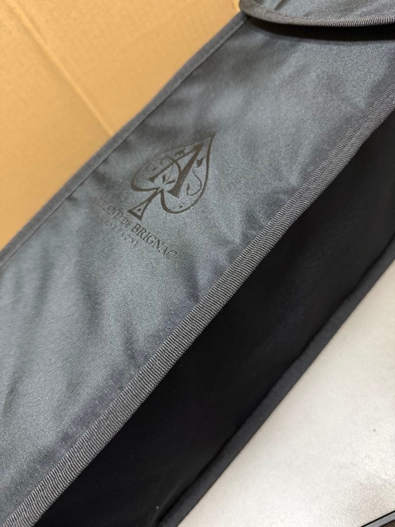 Armand de Brignac ドゥミセック レッド 箱付き①