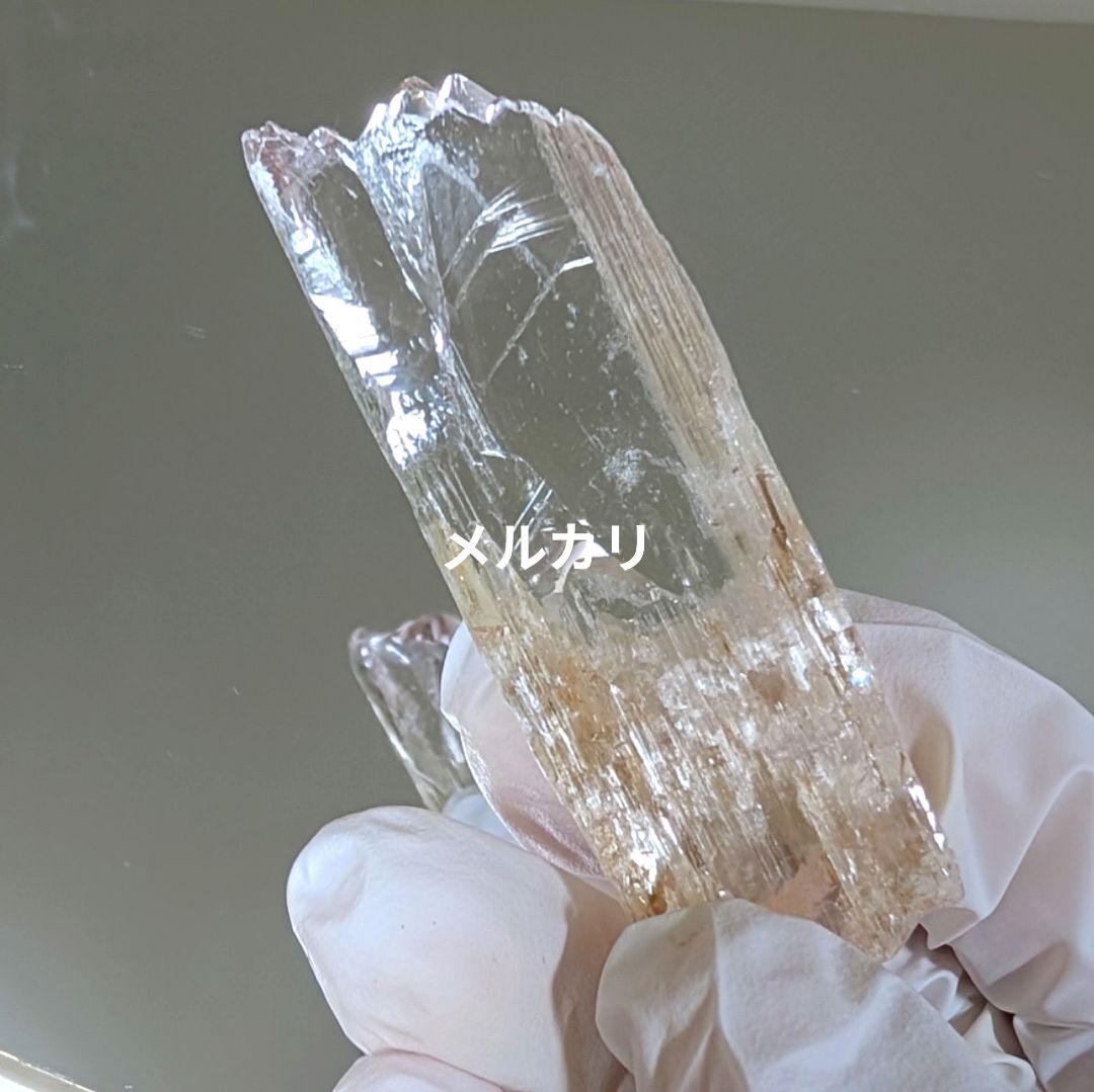 イエロークンツァイト原石