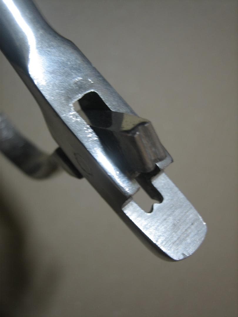 鉄道グッズ／入鋏ツール／いわゆるパンチ／切り口「M」型／払下げ実物