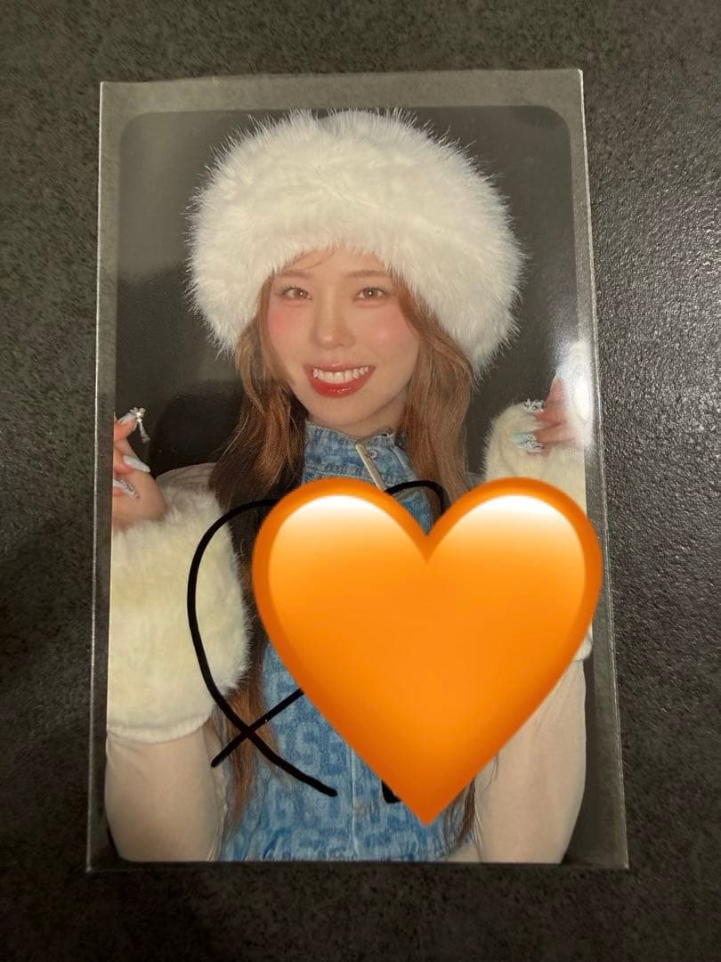 ゆ*き様 NiziU マコ 直筆サイン入り フォトカード C賞 トレカ 武道館