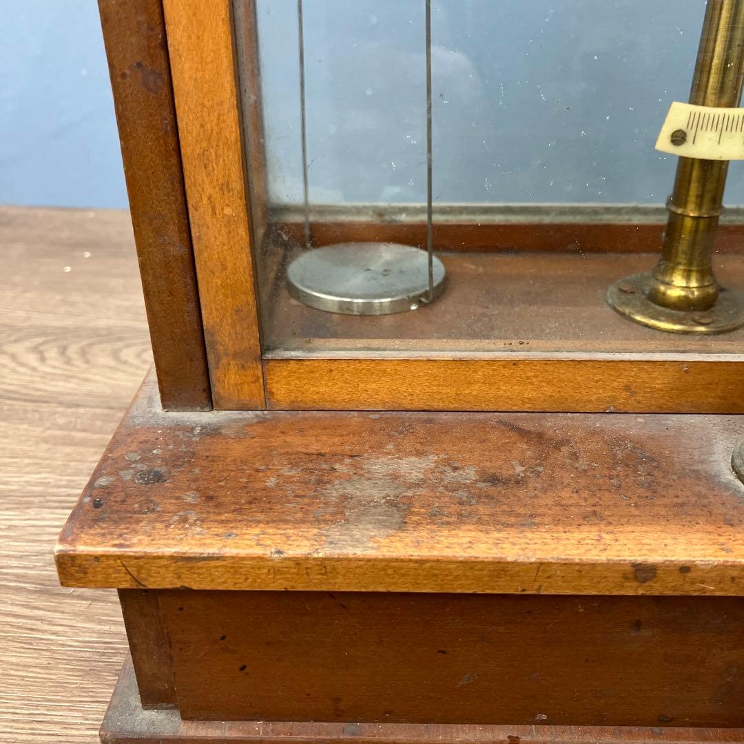 E-3 アンティーク 分析天秤 天秤ばかり 木製ガラスケース入り 精密秤