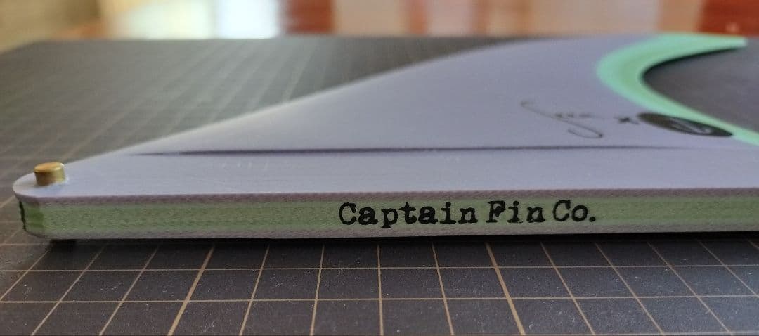 CAPTAIN FIN x SEEA RAKED　センターフィン 8.5【新品】