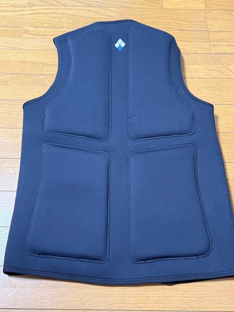 モンベル　フロートベスト　Lサイズ