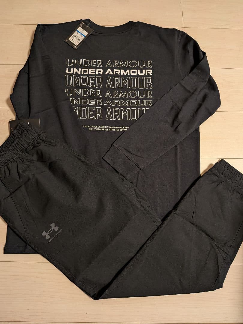 新品　アンダーアーマーロングTシャカシャカパンツセットアップXLサイズ