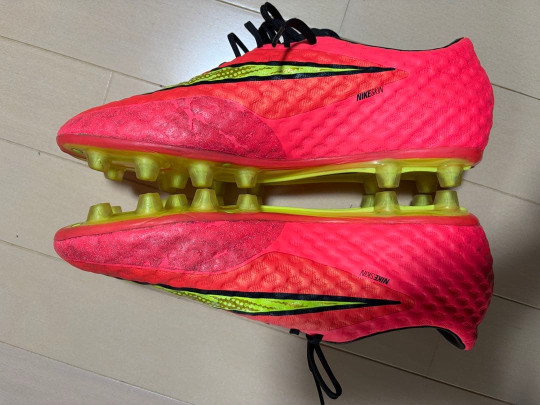 ナイキ ハイパーヴェノム ファントム HG