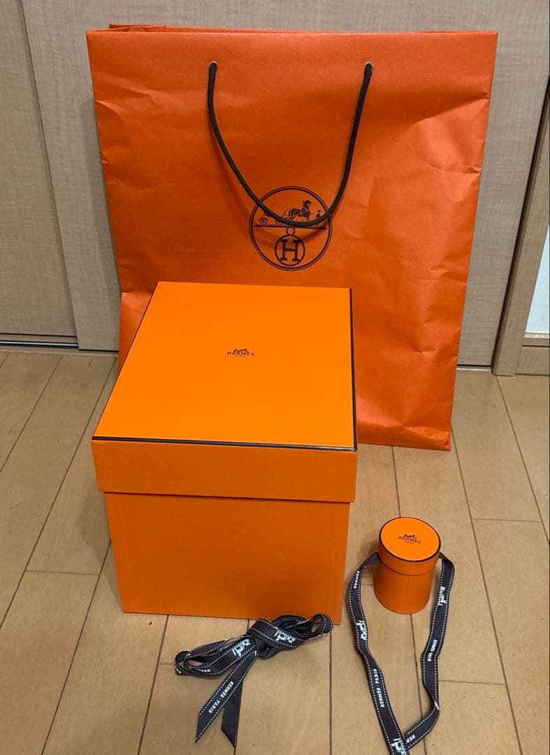 HERMES オレンジ ギフト箱 付属品付き