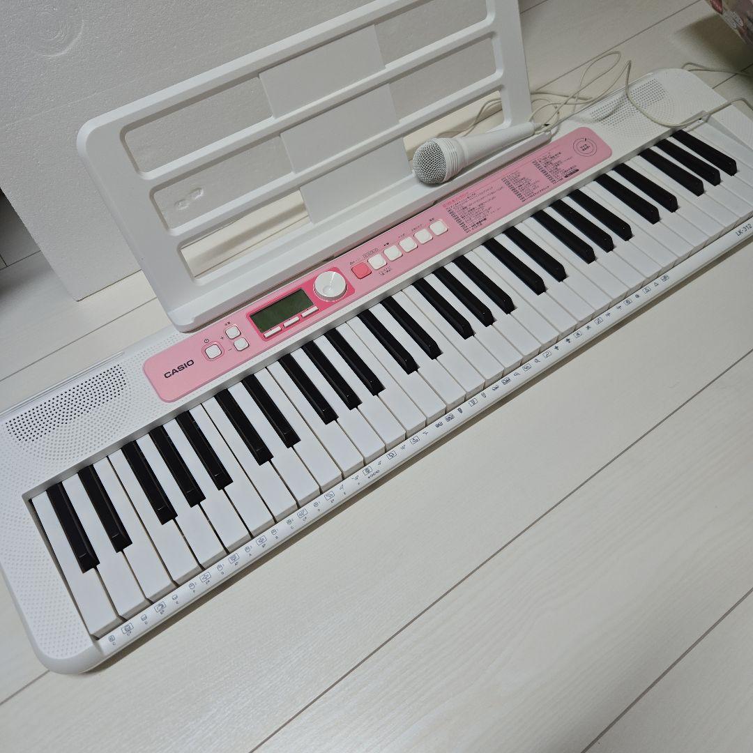 あーちゃんさん専用　CASIO LK312 61鍵光ナビゲートキーボード