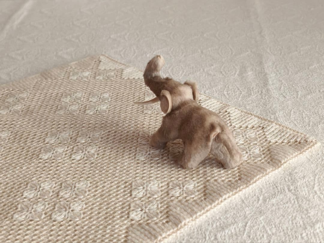 * vintage elephant ❀ * もふもふ 小さな 象さん