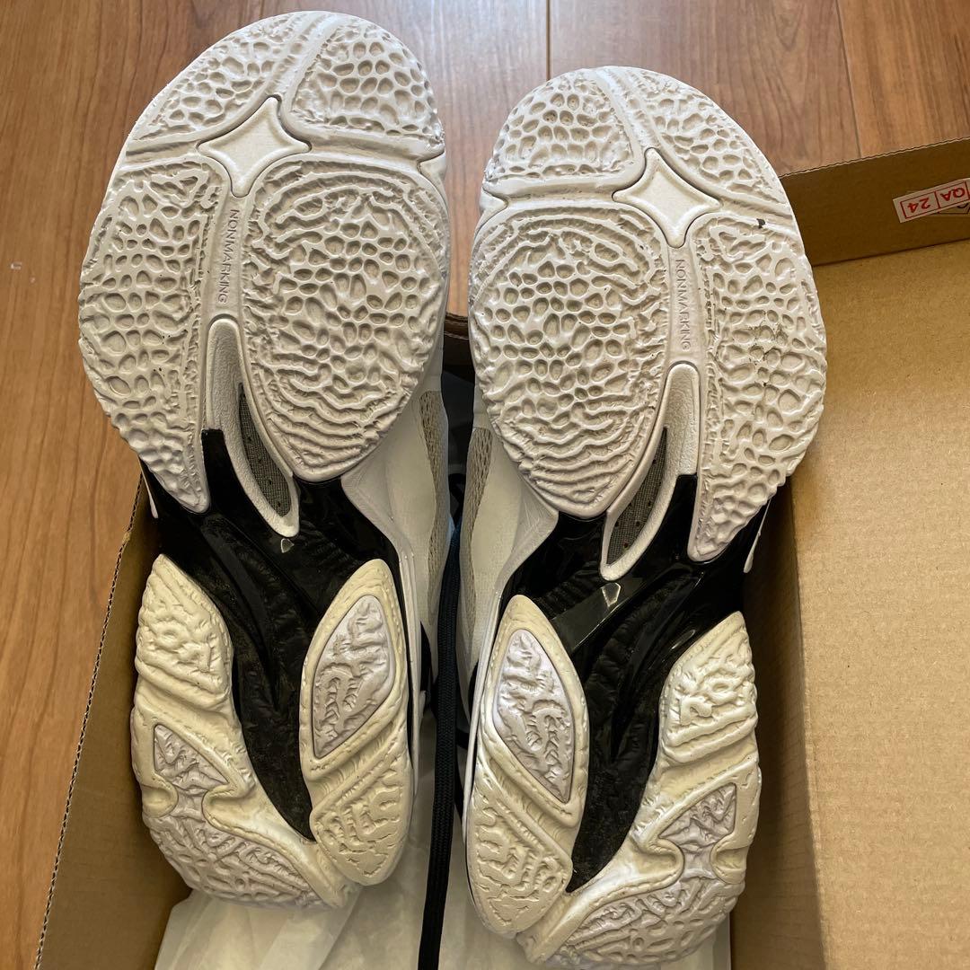 シューズ MIZUNO WAVE LIGHTNING Z8 24.0