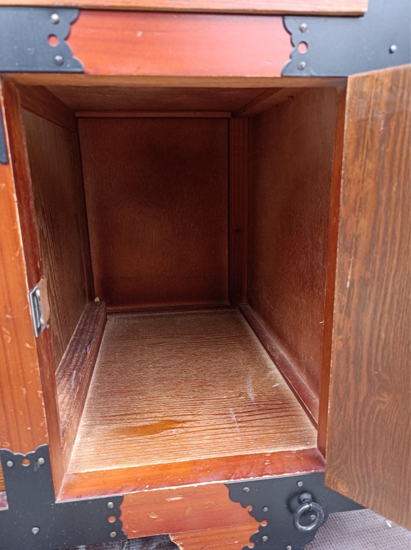 八6428【送料込み】民芸調家具　レトロ 和箪笥 からくり箪笥