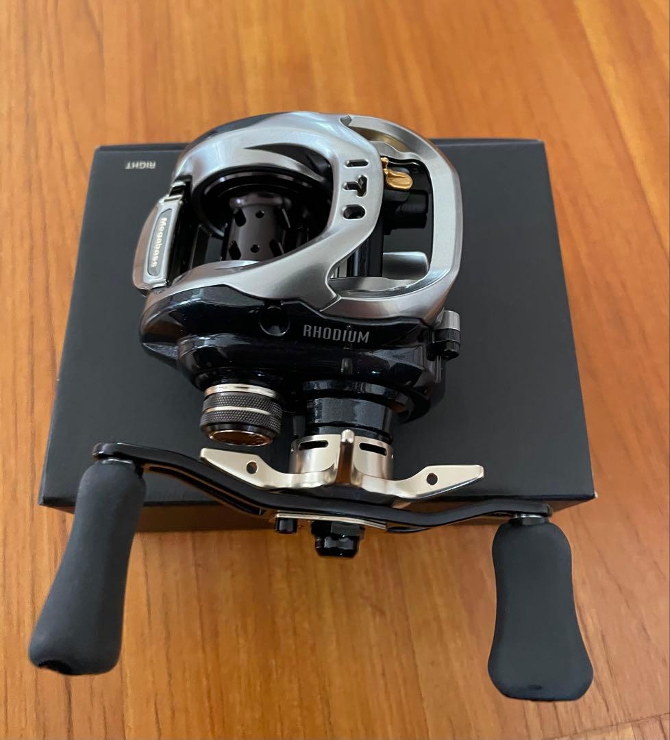 Megabass RHODIUM 63 (右ハンドル)